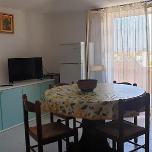 L'elicriso , La Caletta Italia